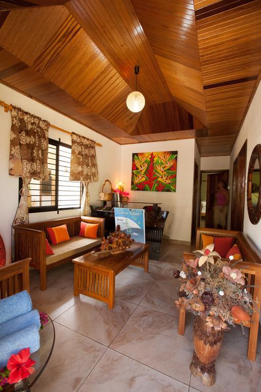 Etoile Labrine Guest House La Digue Eksteriør bilde
