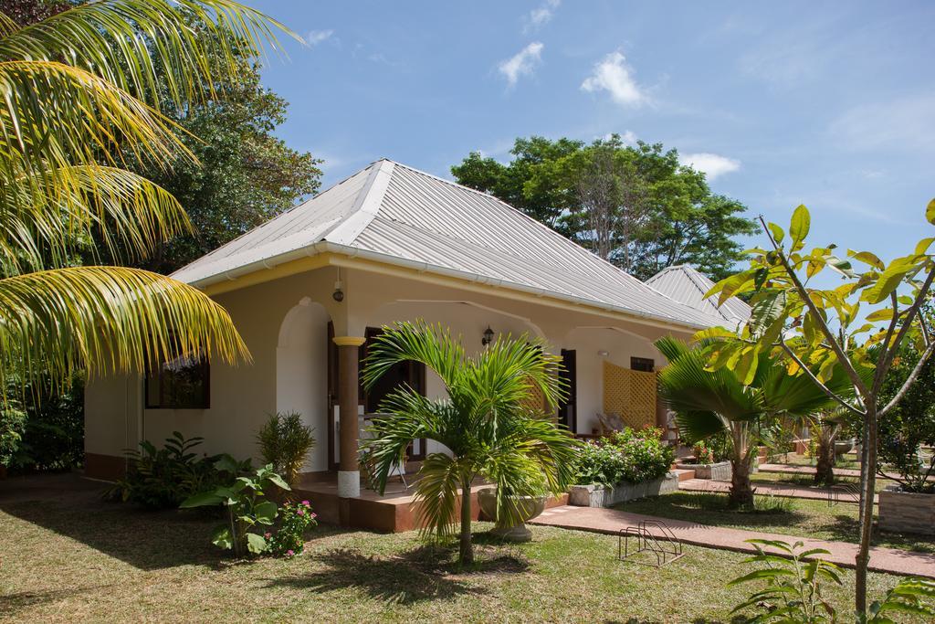 Etoile Labrine Guest House La Digue Eksteriør bilde